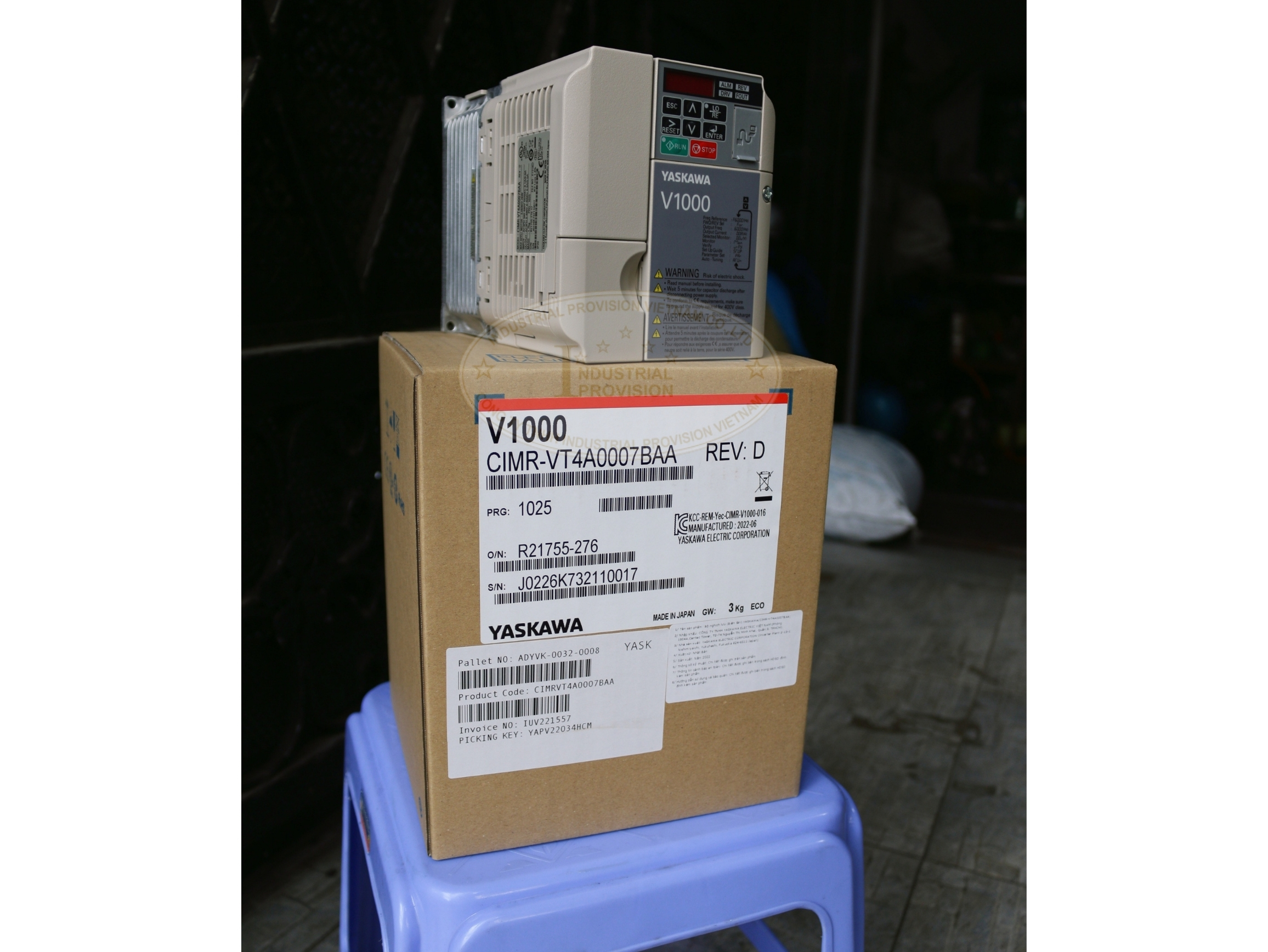 Biến tần Yaskawa V1000 2.2/3.7kW 380V, CIMR-VT4A0007BAA 12 CIMR VT4A0007BAA 10