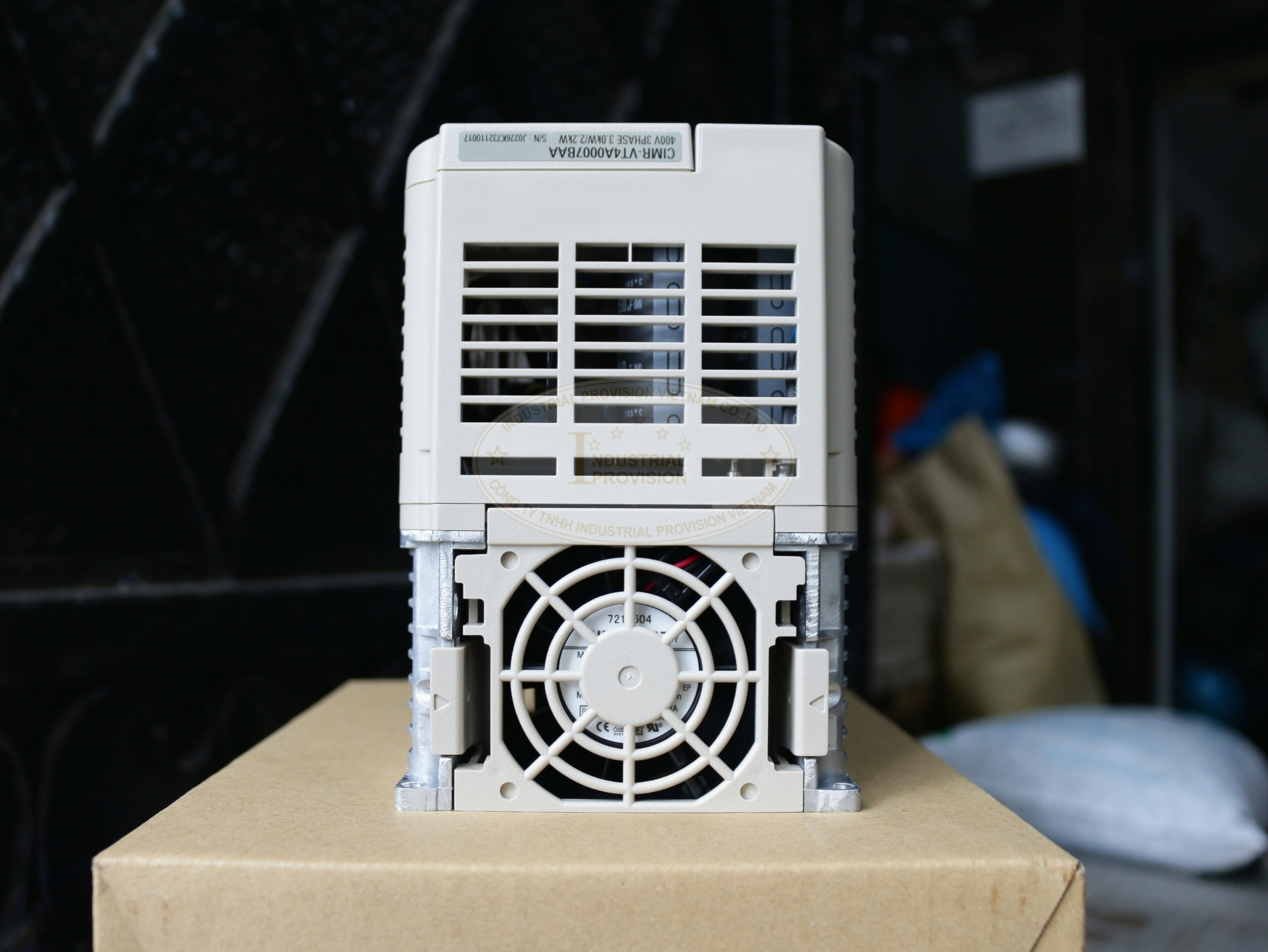 Biến tần Yaskawa V1000 2.2/3.7kW 380V, CIMR-VT4A0007BAA 6 CIMR VT4A0007BAA 4 1