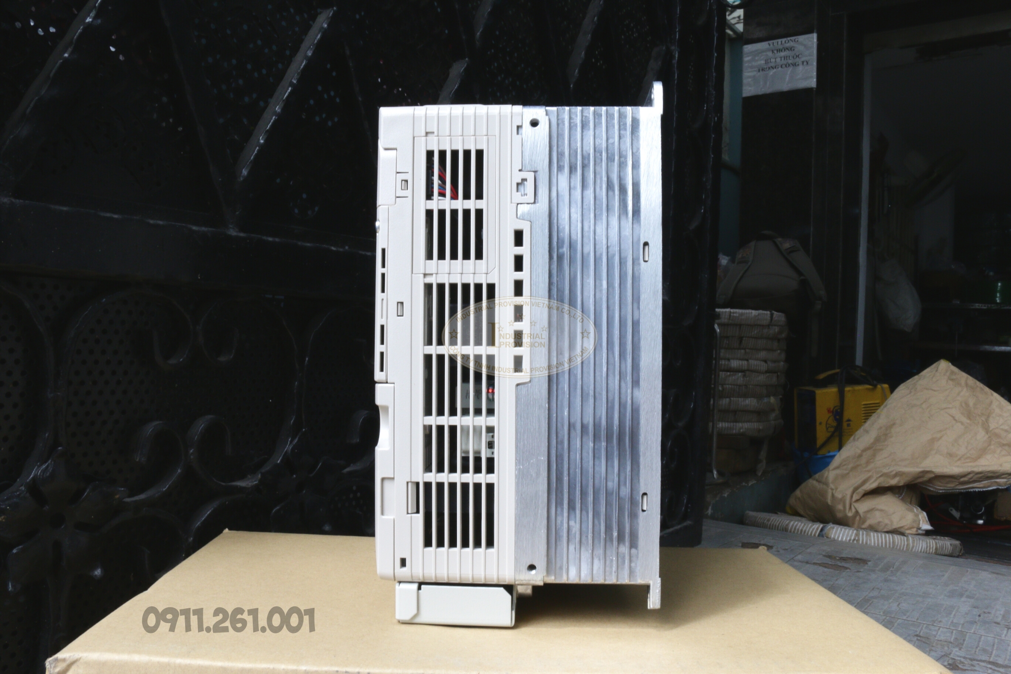 Biến tần Yaskawa V1000 11/15kW 220V, CIMR-VT2A0056FAA 8 CIMR VT4A0018FAA 5