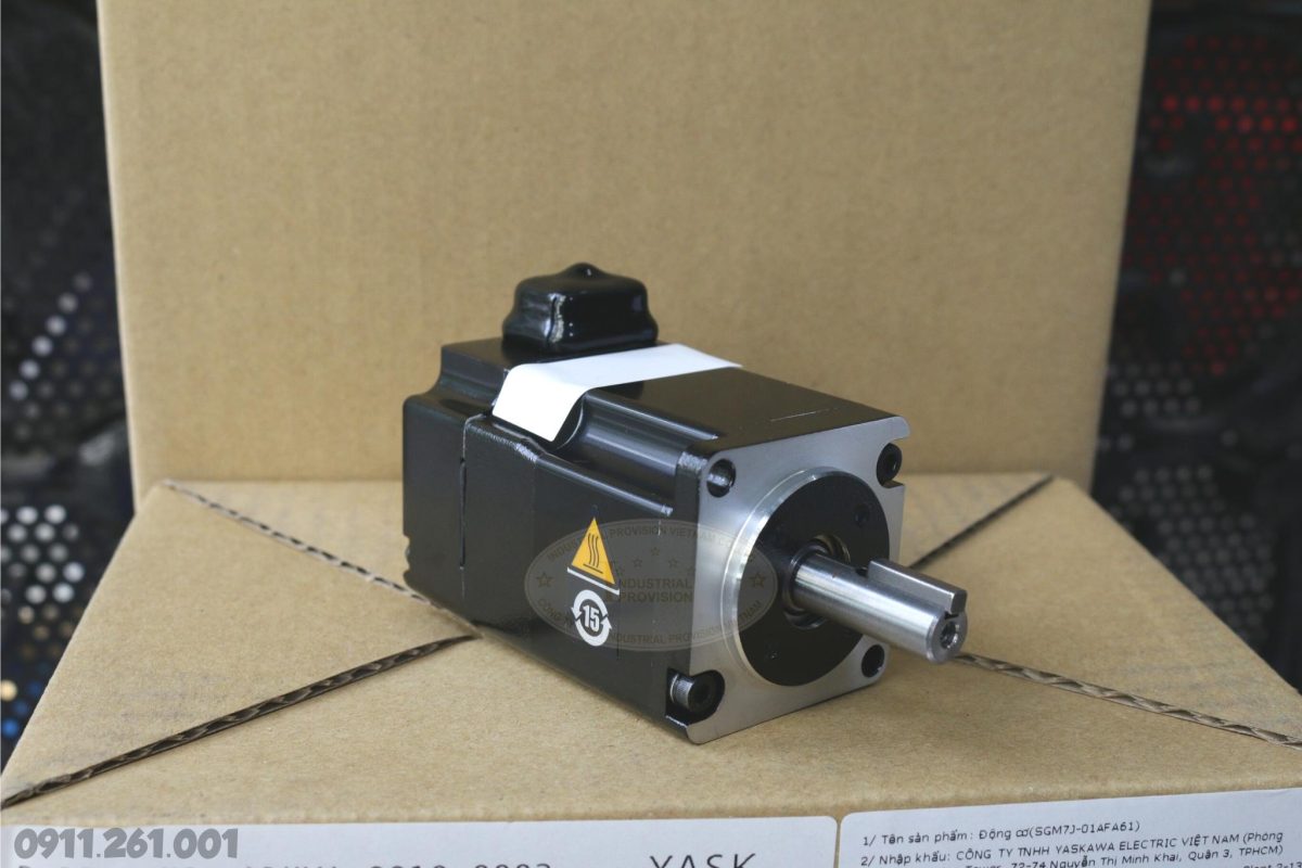 Servo Motor Yaskawa 100W - 200V, SGM7J-01AFA61 7 SGM7J 01AFA61 1