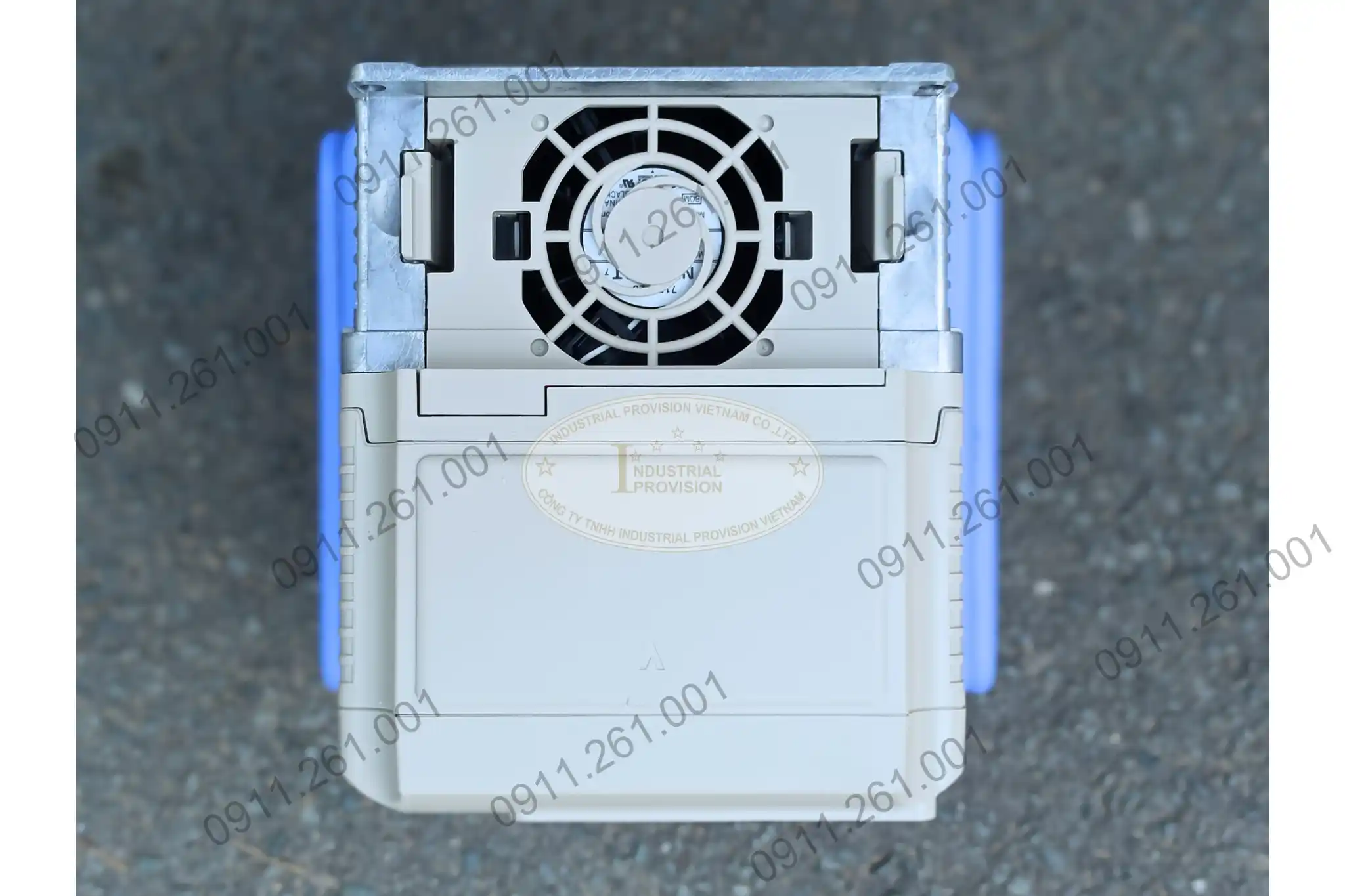 Biến tần Yaskawa H1000 2.2/3.7kW 380V, CIMR-HB4A0009FBC 6 CIMR-HB4A0009FAC