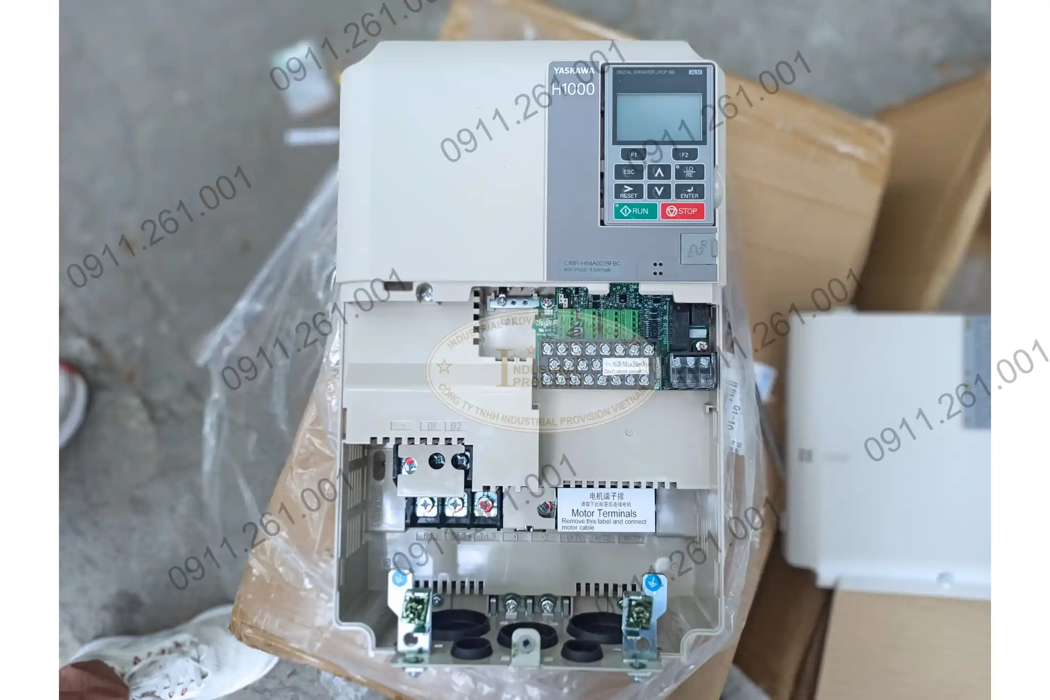 Biến tần Yaskawa H1000 15/18.5kW 380V, CIMR-HB4A0039FBC 5 CIMR HB4A0039FBC3