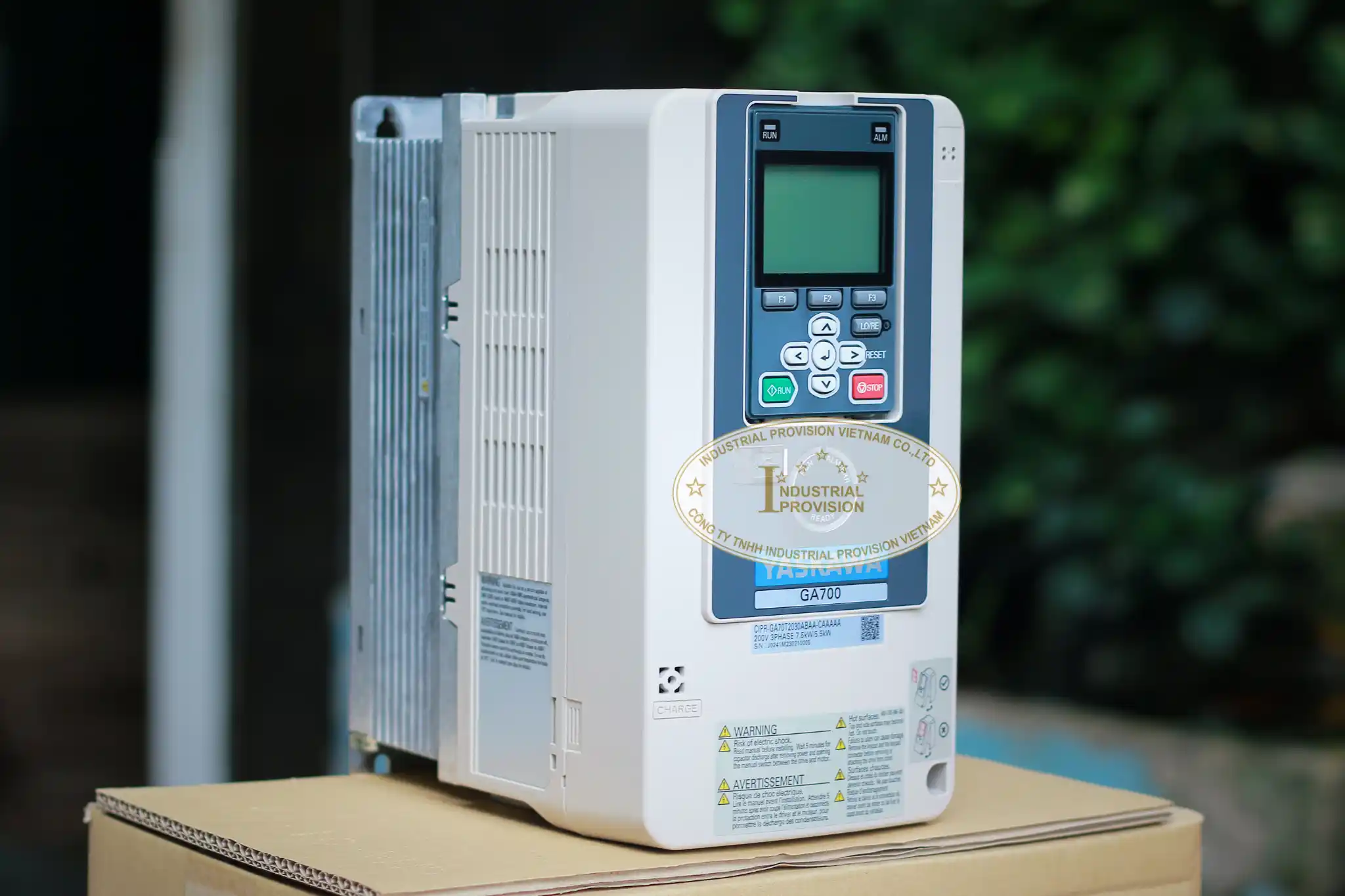 Biến tần Yaskawa GA700 5.5/7.5kW 220V, CIPR-GA70T2030ABAA 3 CIPR-GA70T2030ABAA