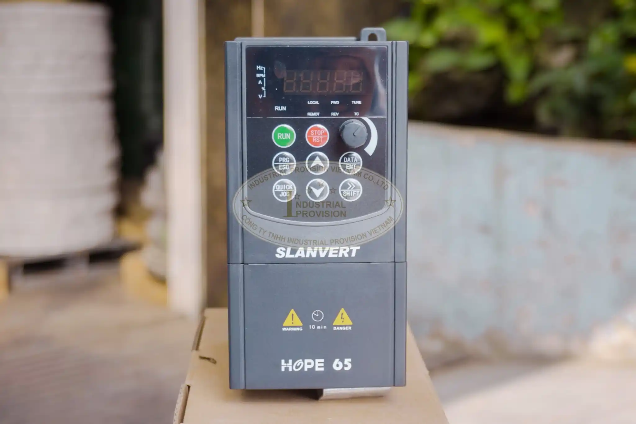 Biến tần Slanvert Hope65G0.75S2B 0.75kW 220V 3 Hope65G0.75S2B
