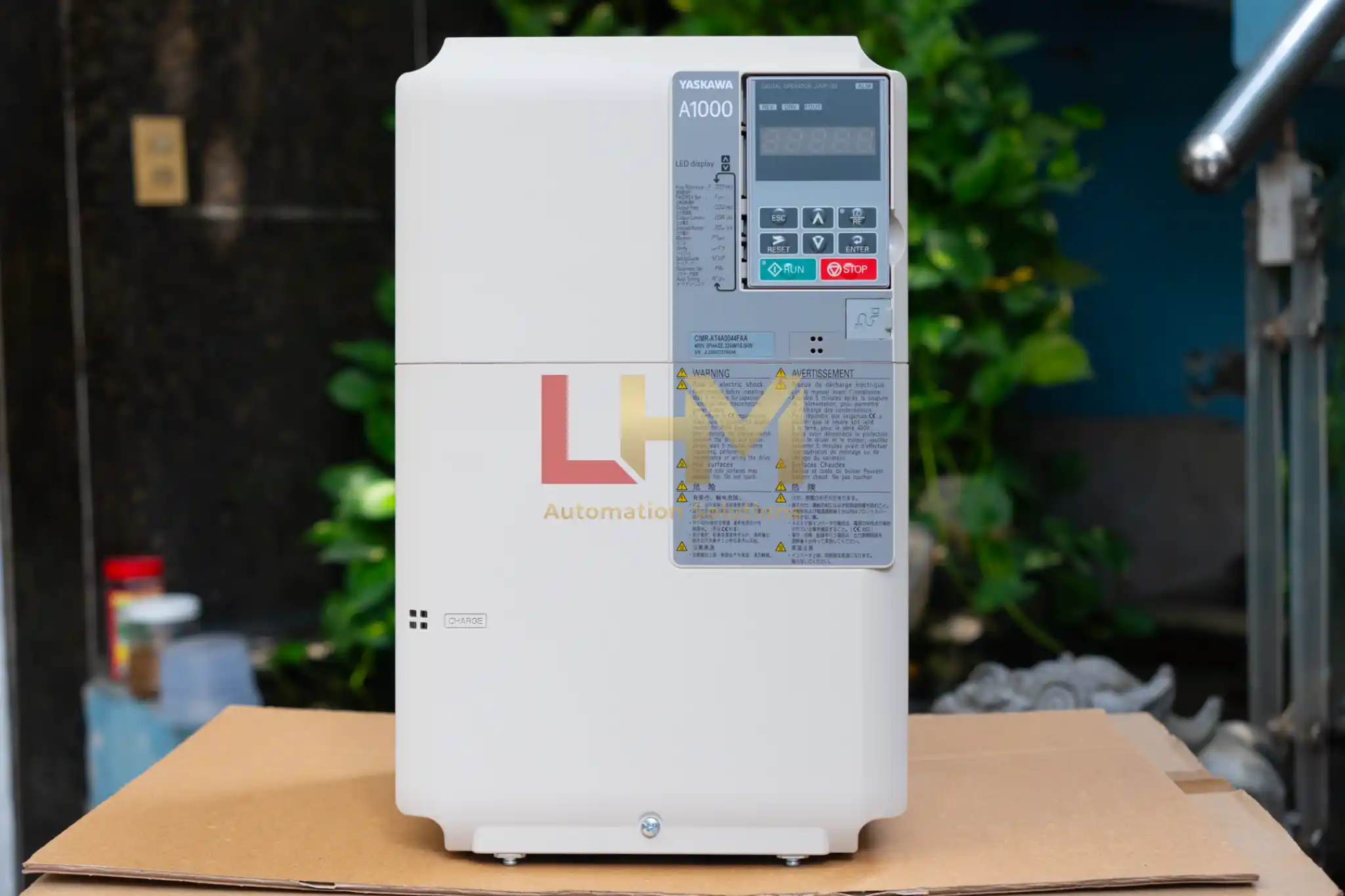 Biến tần Yaskawa A1000 18.5/22kW 220V, CIMR-AT2A0081FAA 7 Ứng dụng của biến tần Yaskawa A1000 trong công nghiệp
