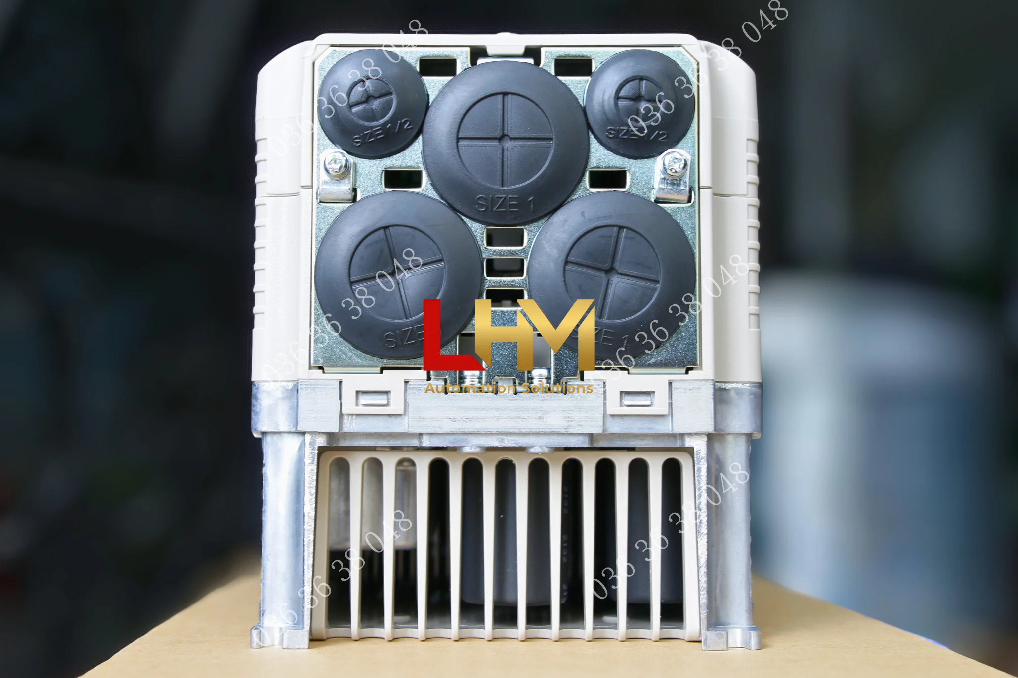 Biến tần Yaskawa L1000 1.5kW 220V, CIMR-LT2A0008FAC 7 Biến tần Yaskawa L1000 1.5kW 220V, CIMR-LT2A0008FAC - Ảnh 5